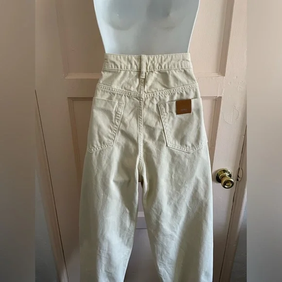 Zara cream high rise, barrel leg jeans size 8 - Picture 3 of 3